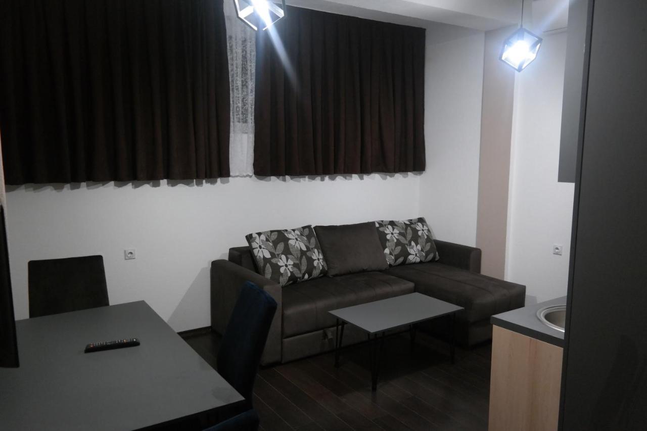 Villa FAMILY Kumanovo Esterno foto