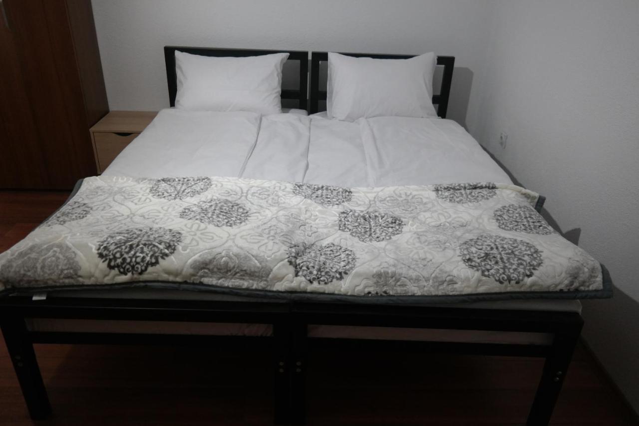 Villa FAMILY Kumanovo Esterno foto