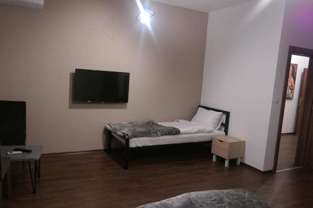 Villa FAMILY Kumanovo Esterno foto