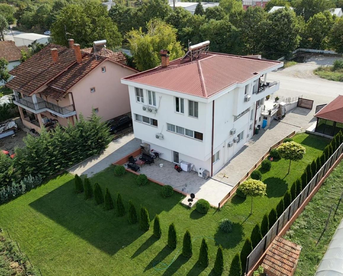 Villa FAMILY Kumanovo Esterno foto